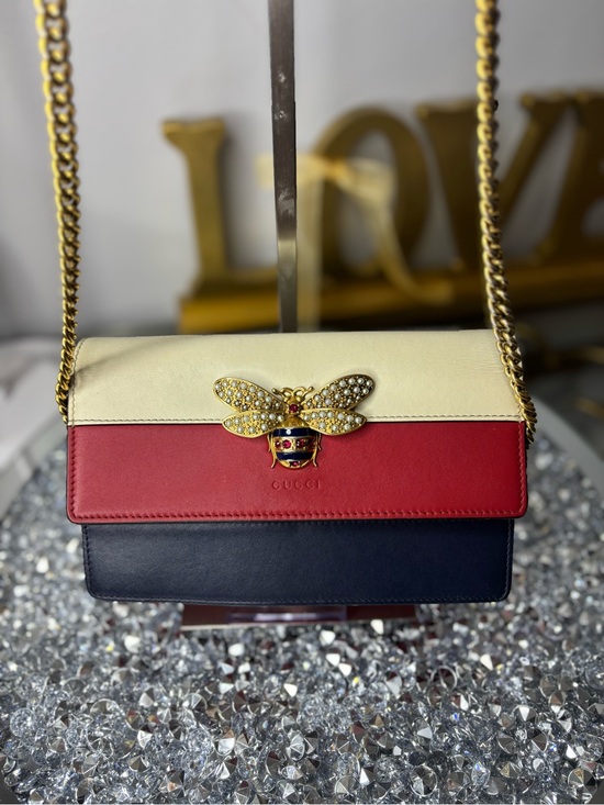 Gucci Handbags - Gucci Queen Margaret Leather Mini Bag EUC